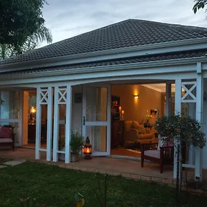 Bed & Breakfast Sonny Days, Port Elizabeth